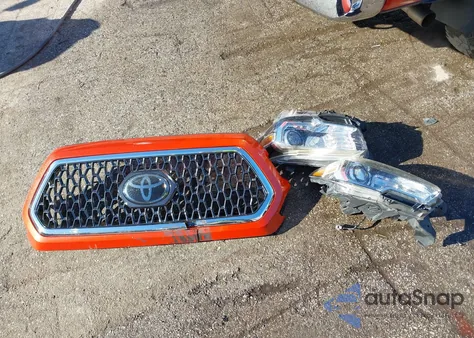 2018 Toyota Tacoma Trd Off Road from USA, damaged, VIN 3TMCZ5AN5JM165387